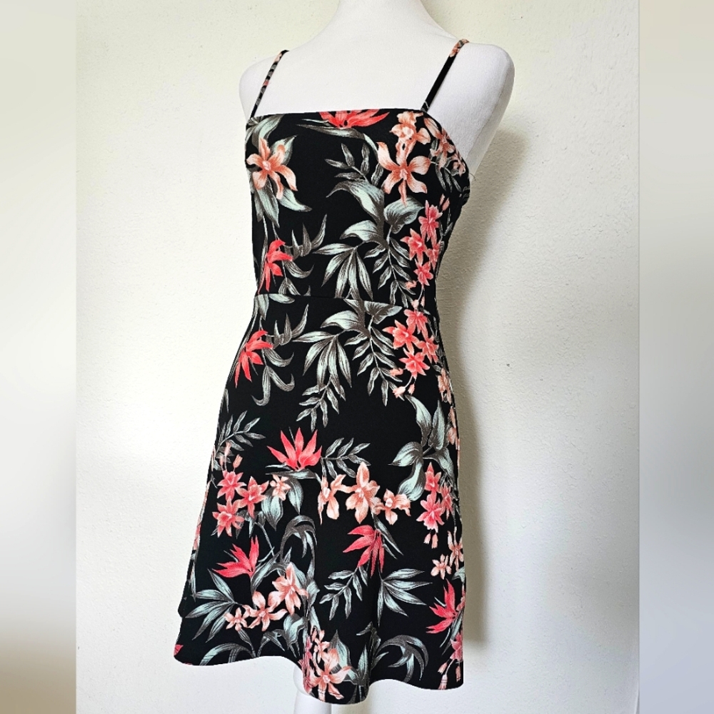 H&M Divided floral skater dress Size:S